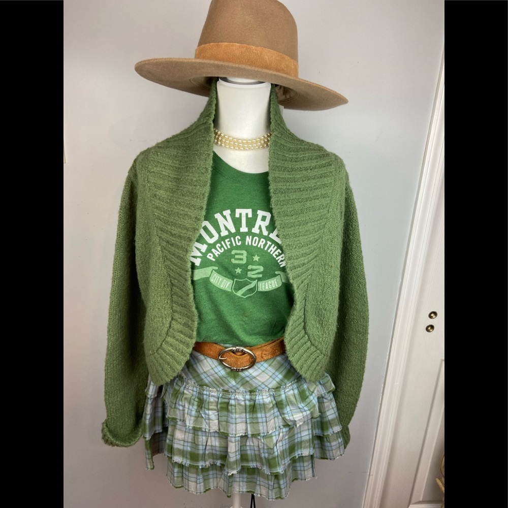 Mossimo sweater